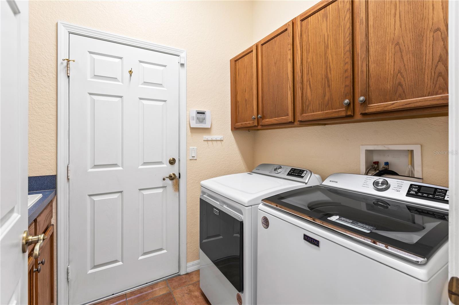 1004 REGAL MANOR WAY