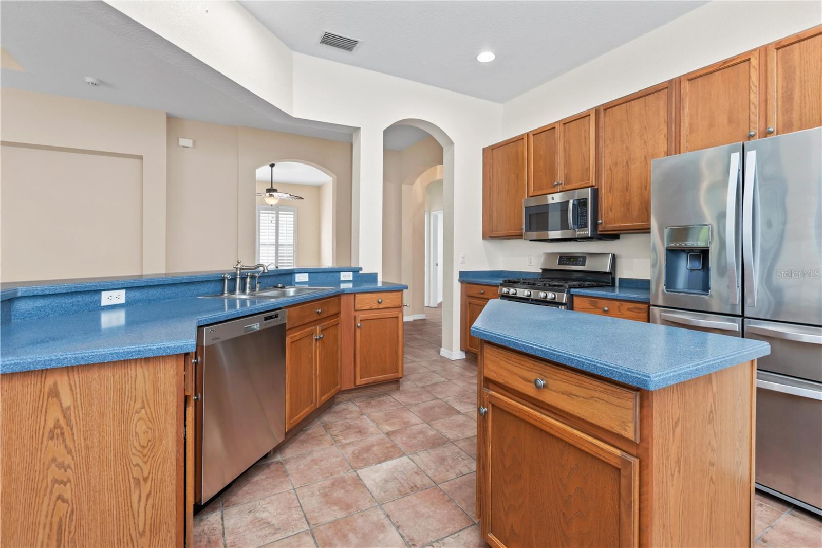 1004 REGAL MANOR WAY