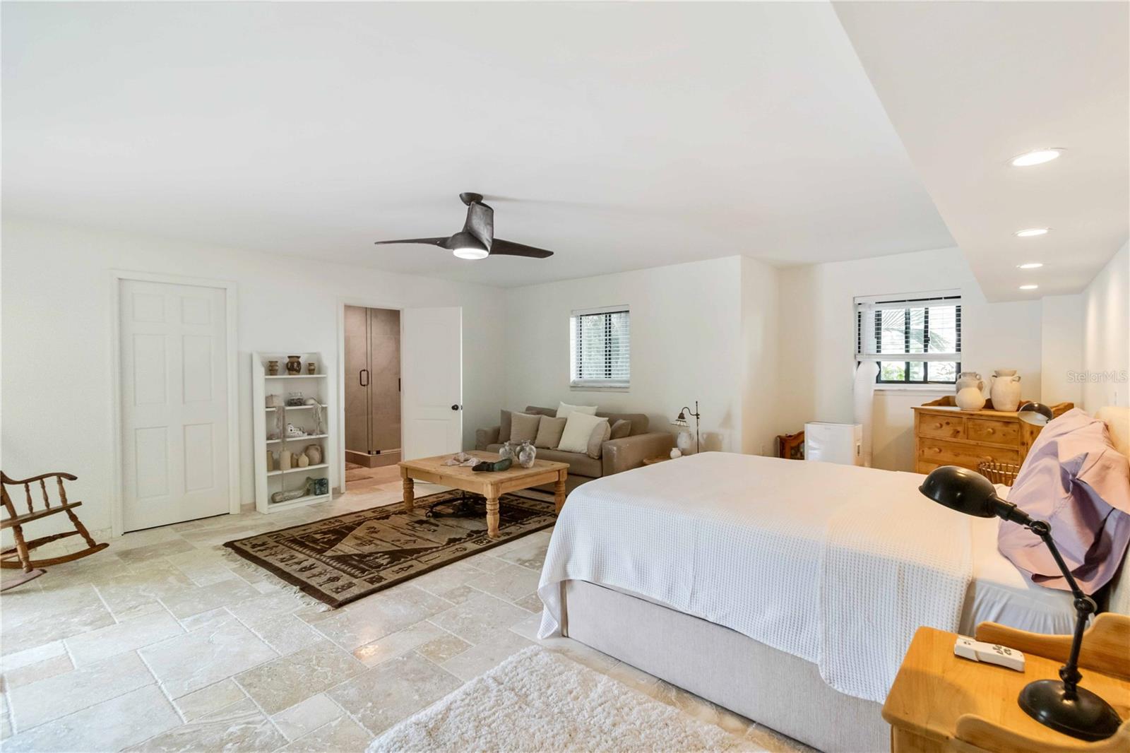3807 BAYSIDE DR