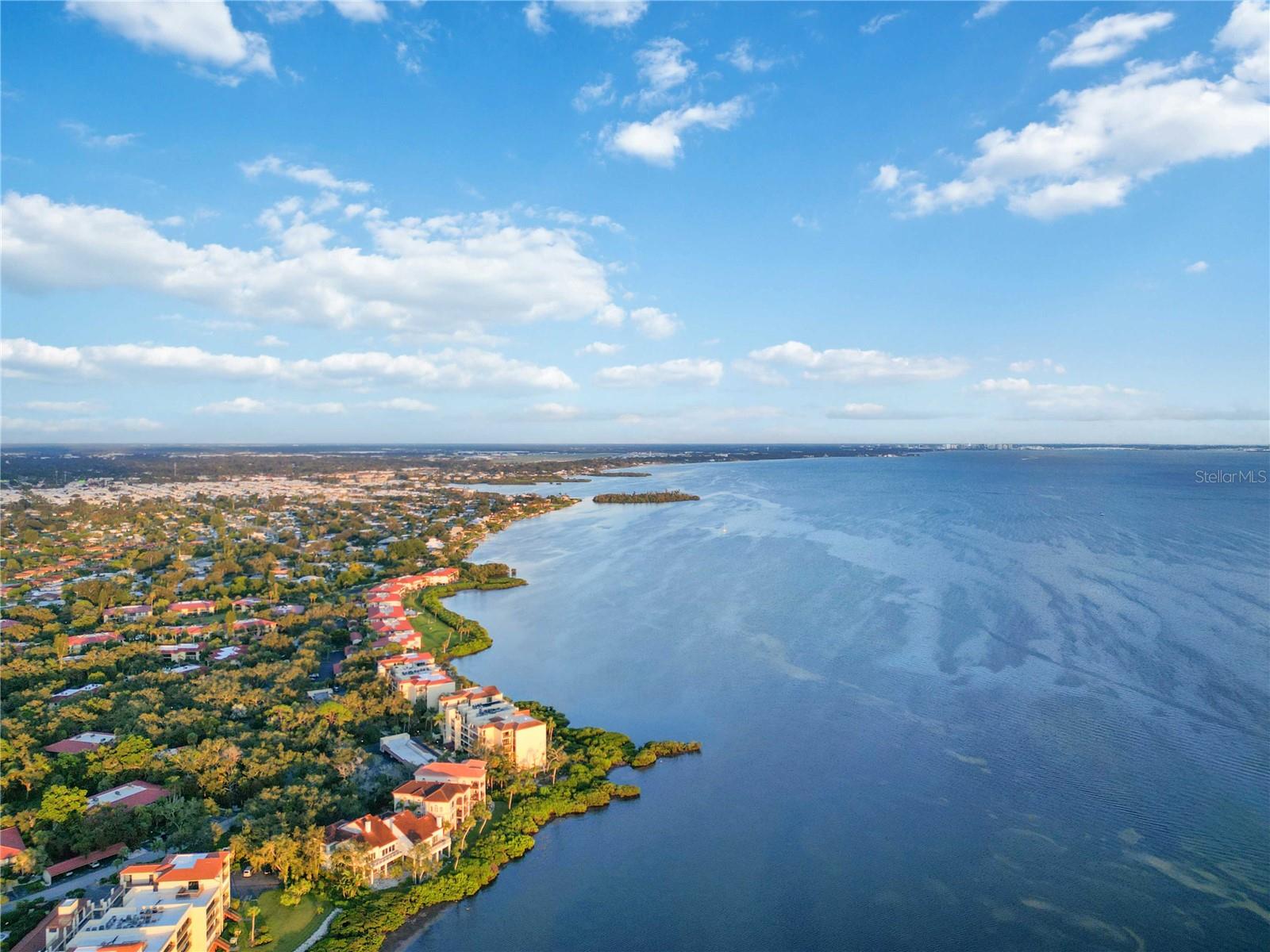 3807 BAYSIDE DR