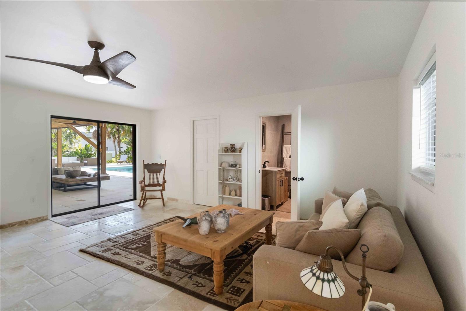 3807 BAYSIDE DR