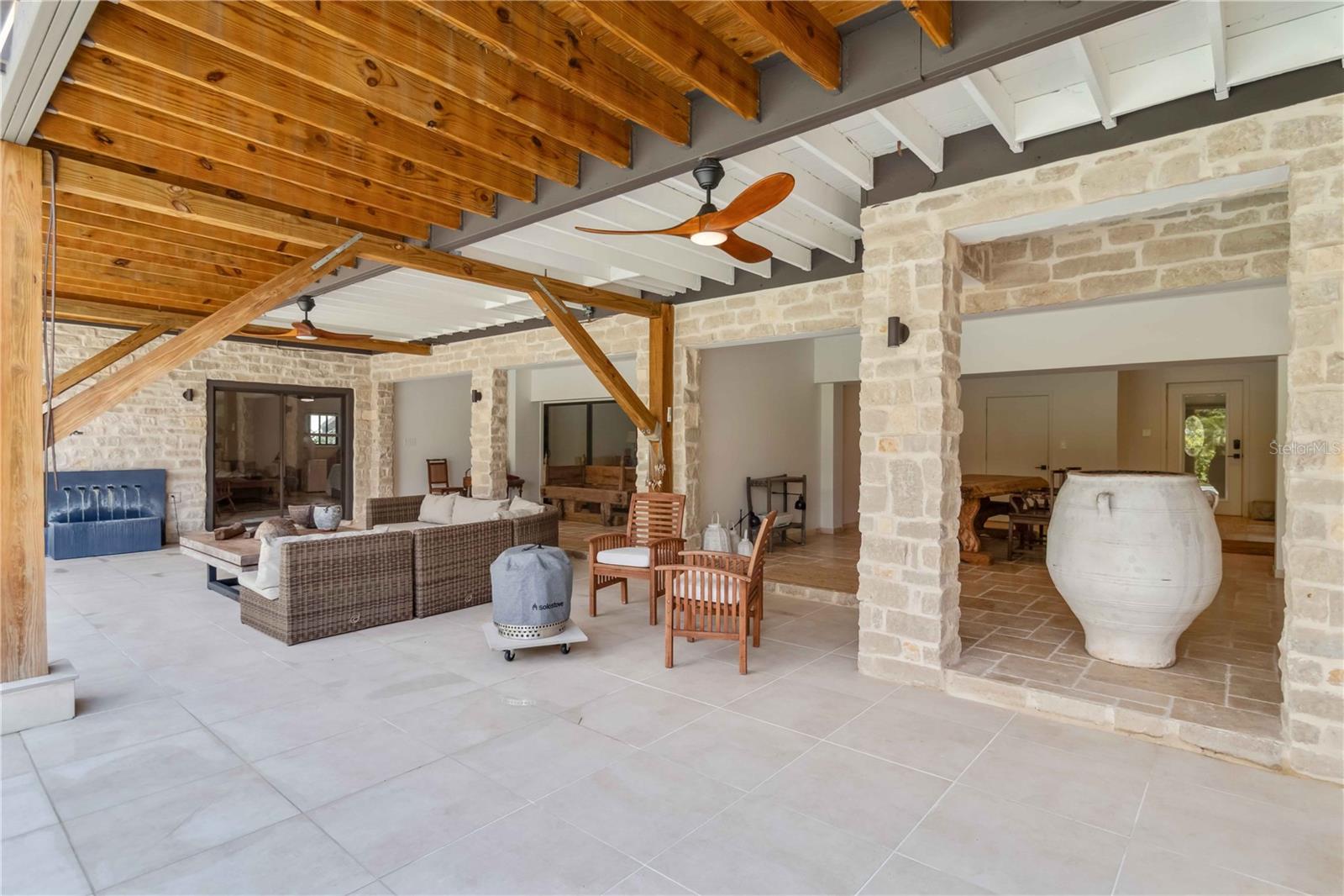 3807 BAYSIDE DR