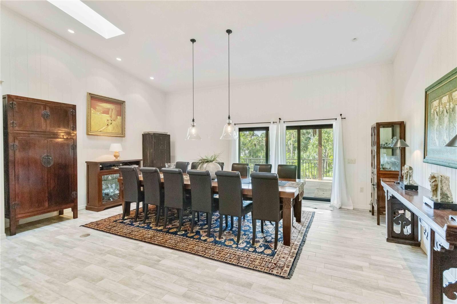 3807 BAYSIDE DR