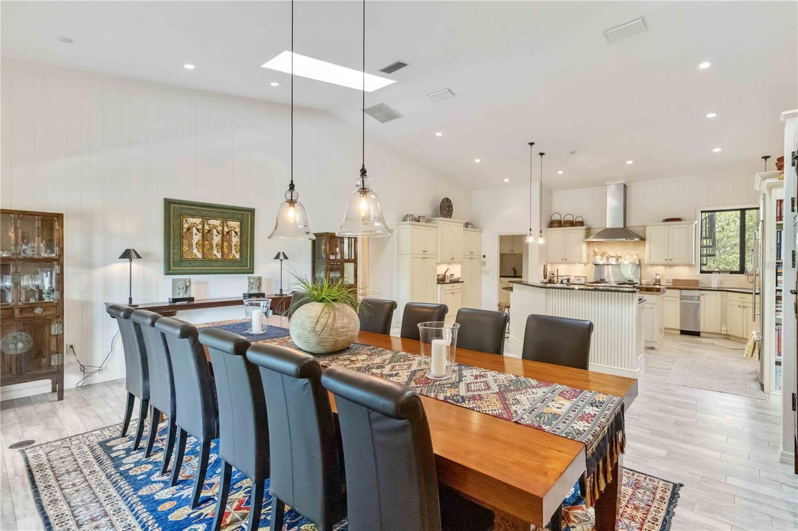 3807 BAYSIDE DR
