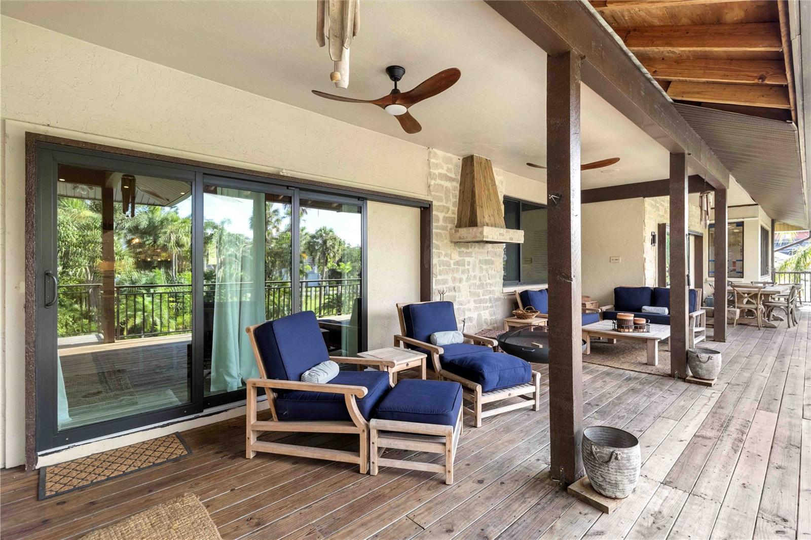 3807 BAYSIDE DR