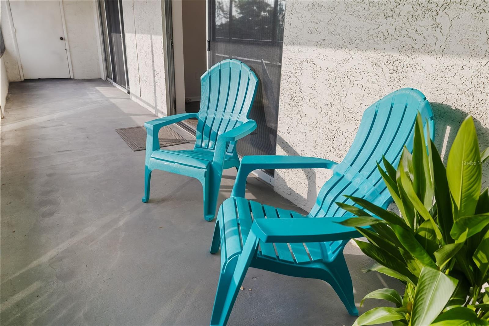 2585 COUNTRYSIDE BLVD #4302