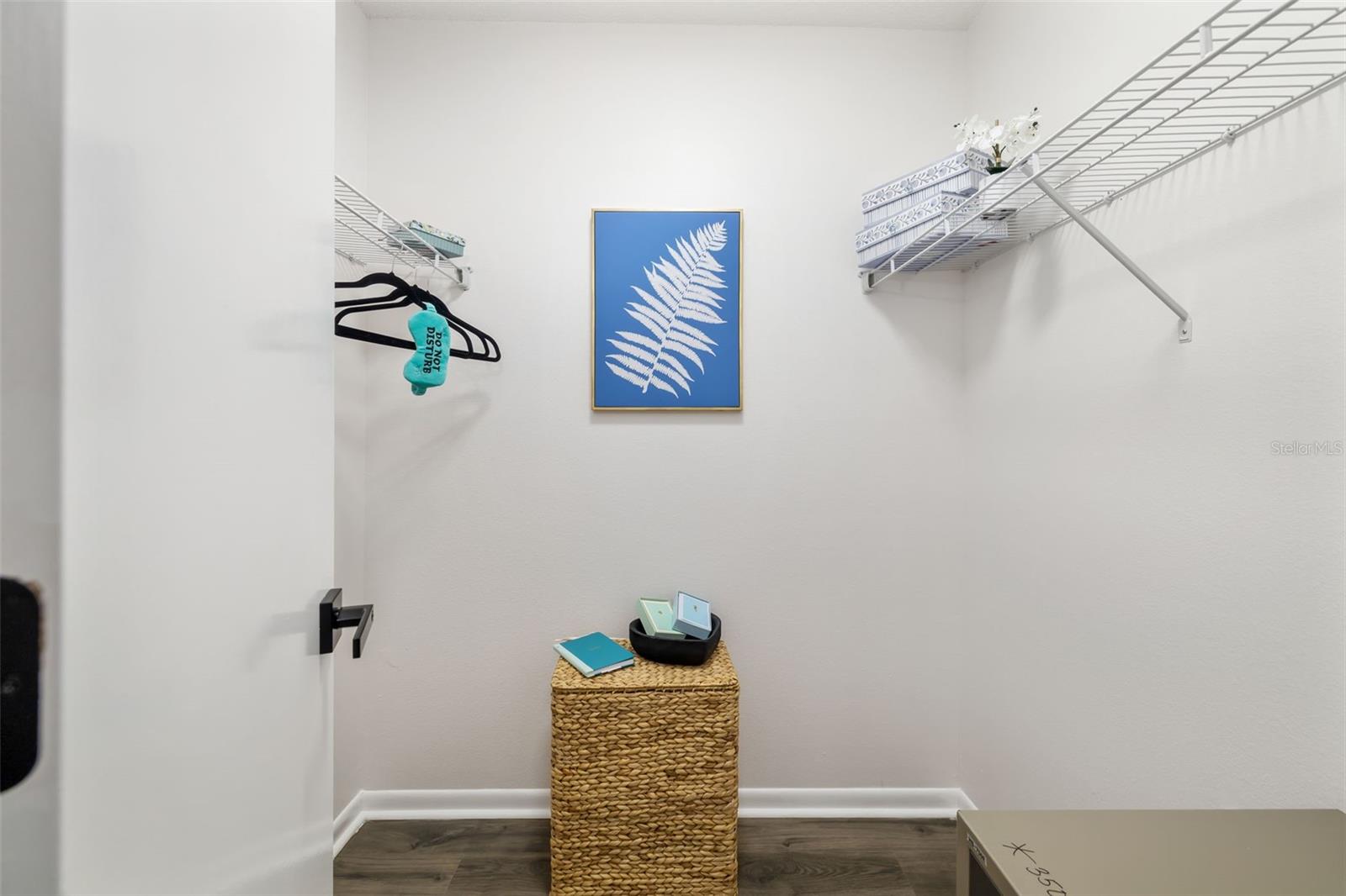 2585 COUNTRYSIDE BLVD #4302