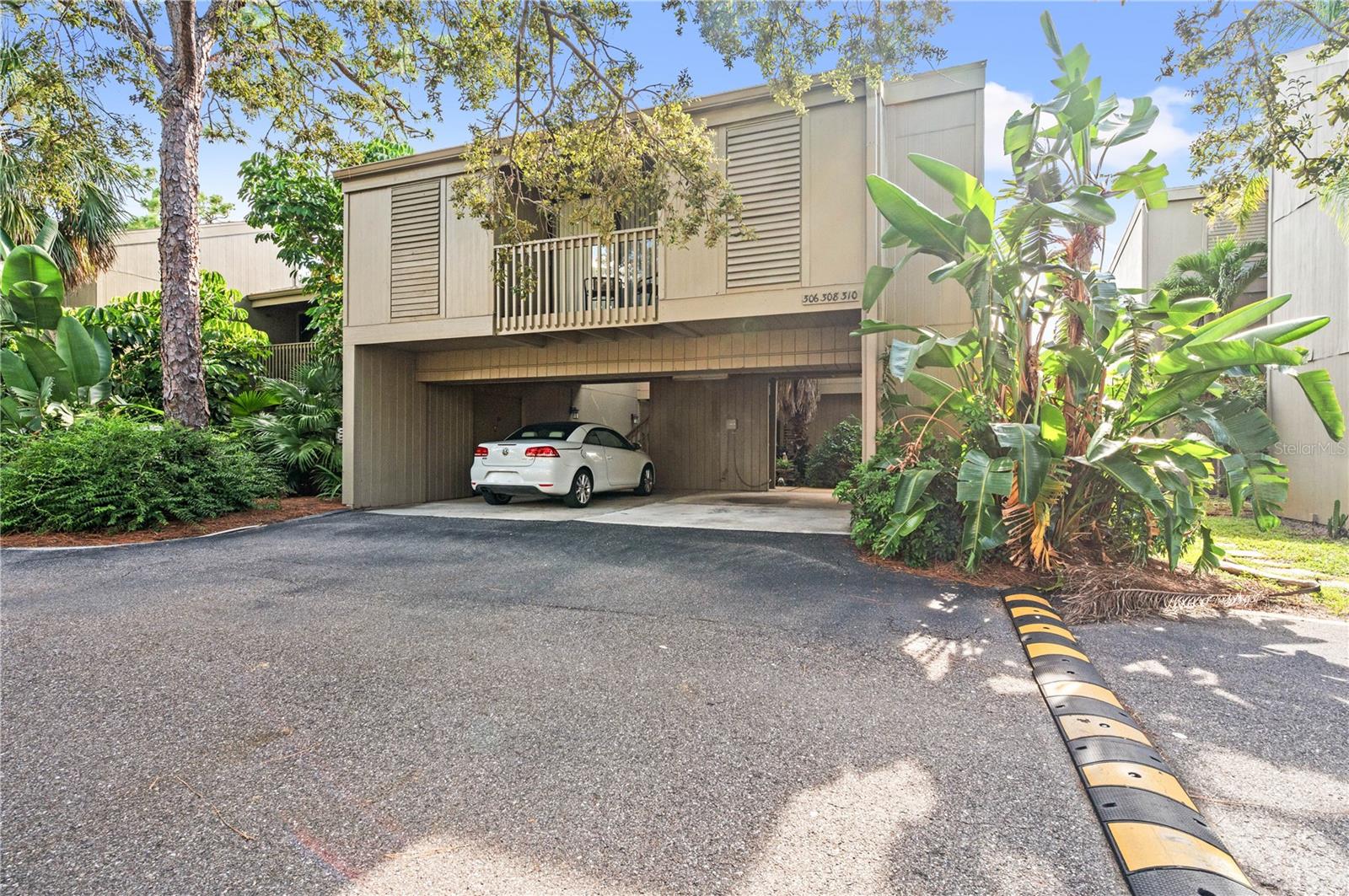 310 PINE RUN DR