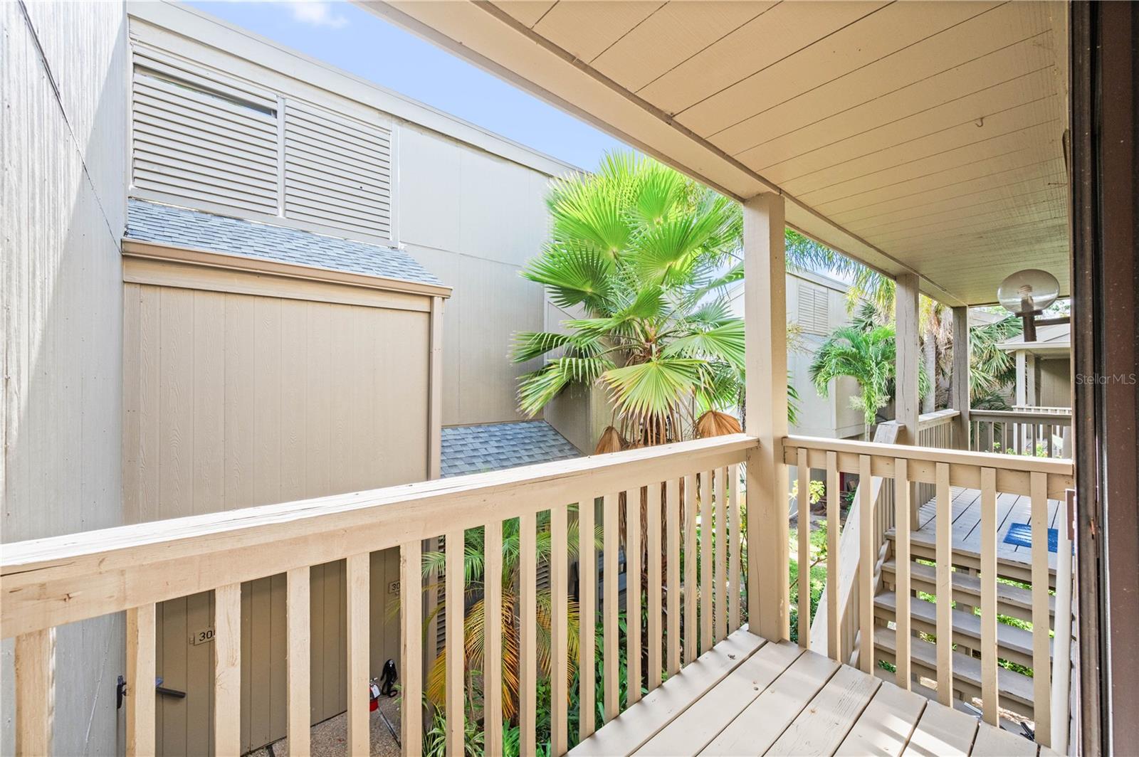 310 PINE RUN DR