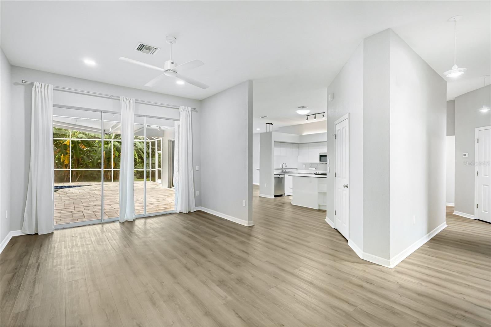 4454 HOLLYBROOK WAY