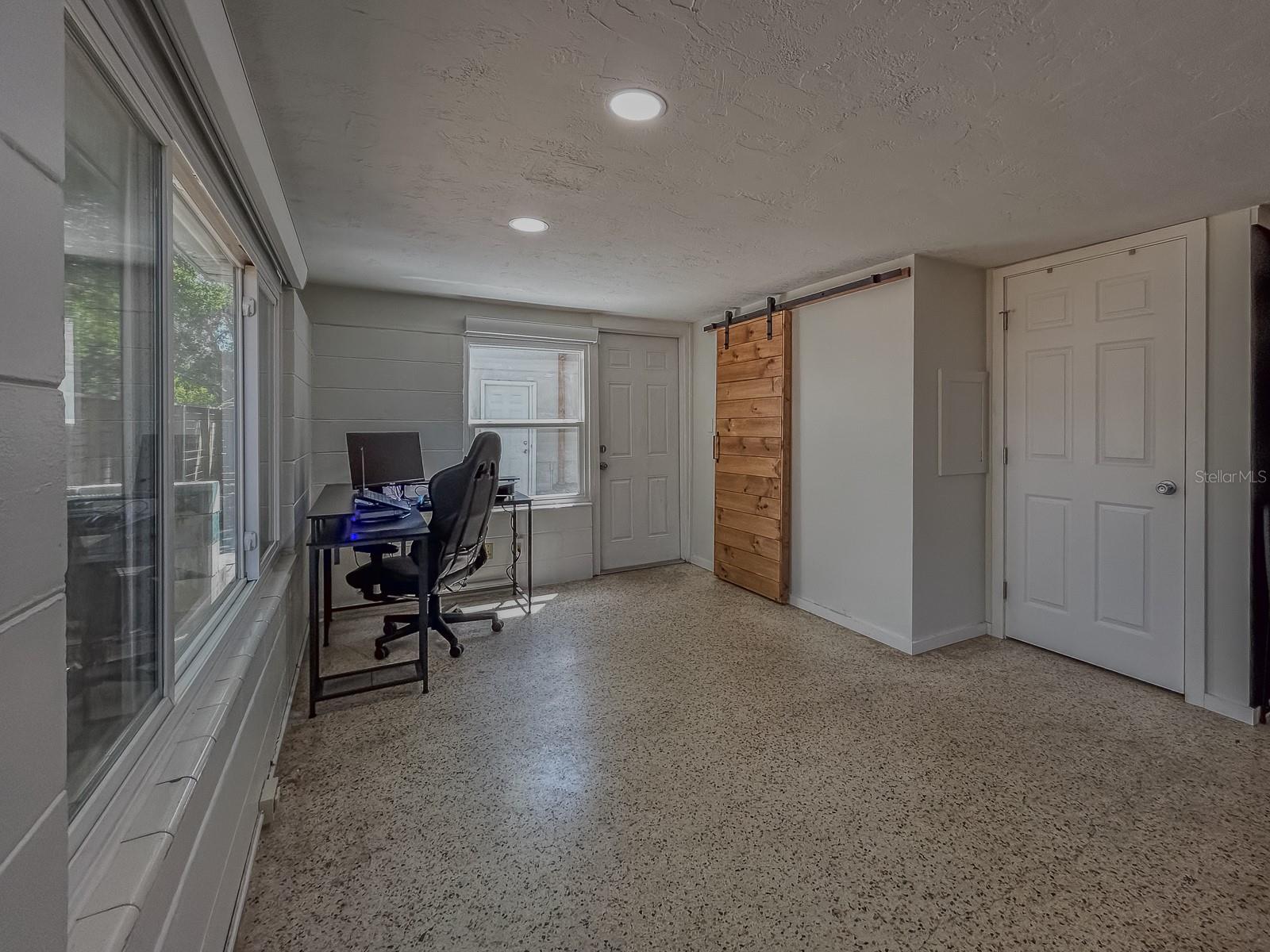 4247 DR MARTIN LUTHER KING JR ST N