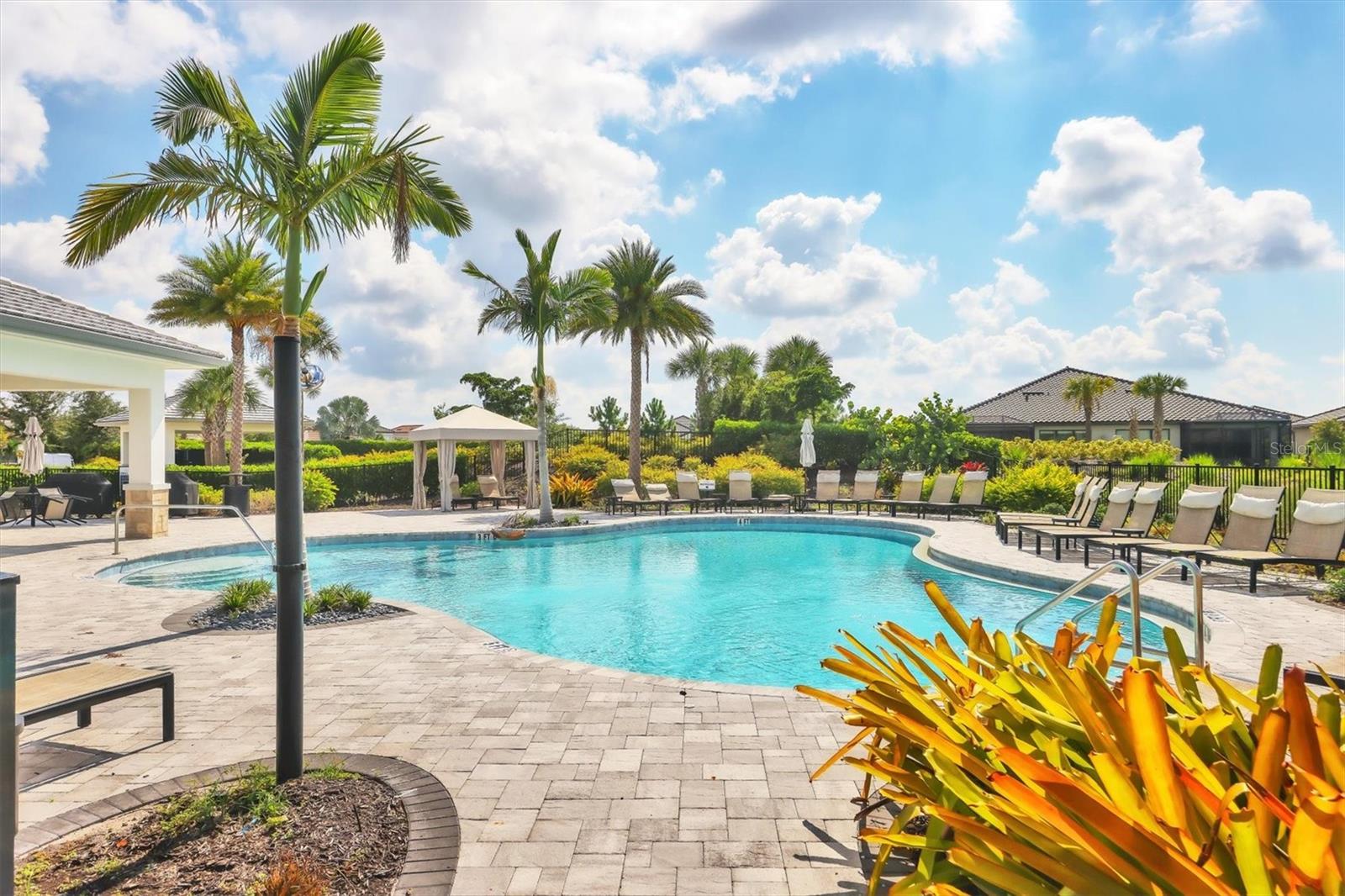 4735 CASSIO CT