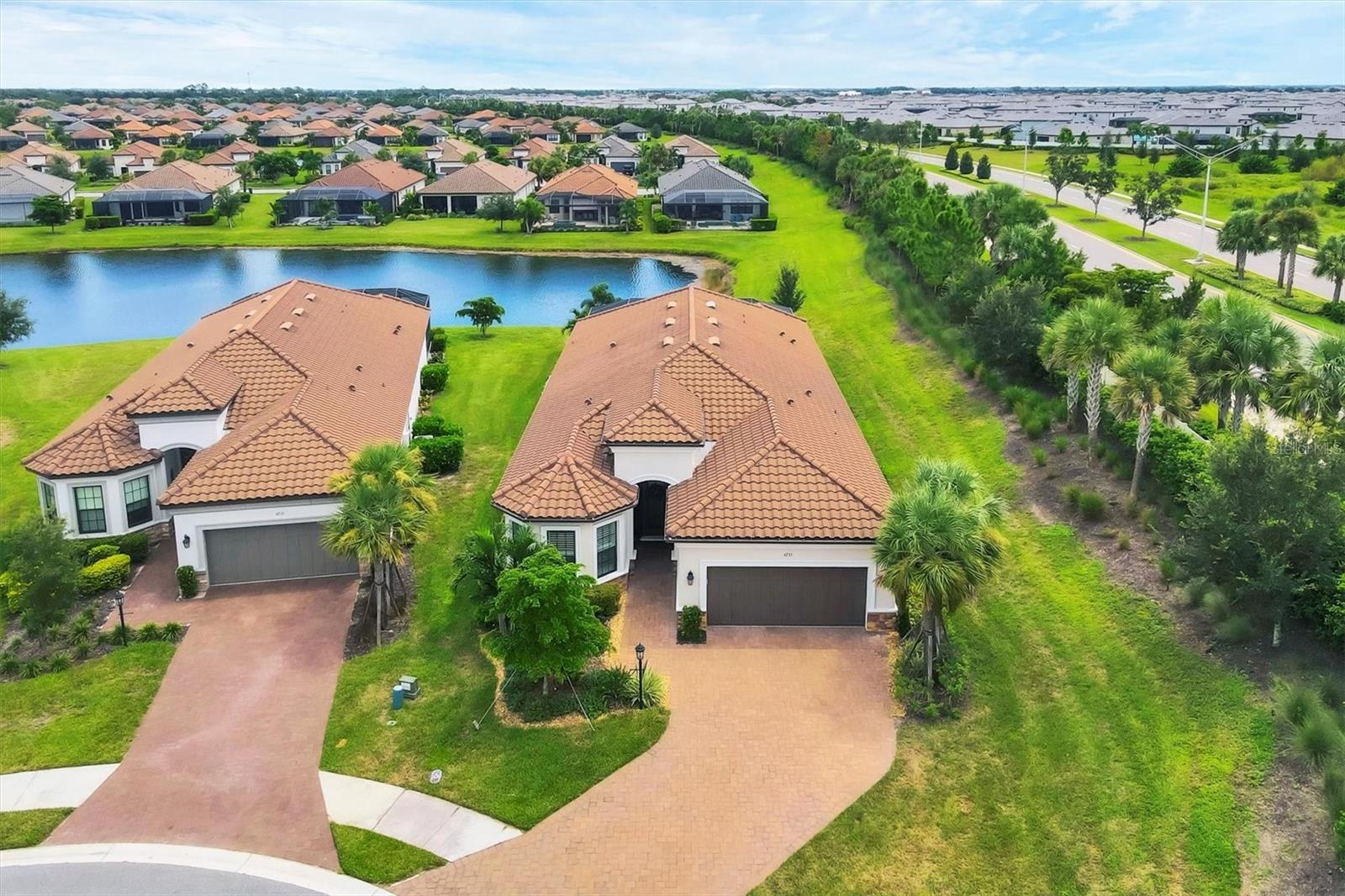 4735 CASSIO CT