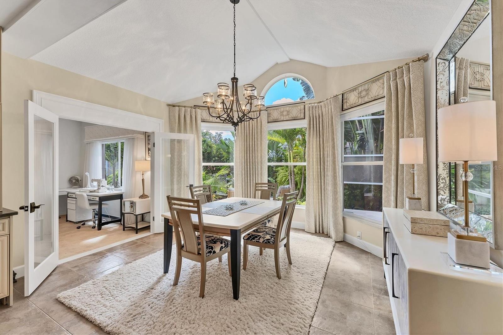 6102 SONESTA CT