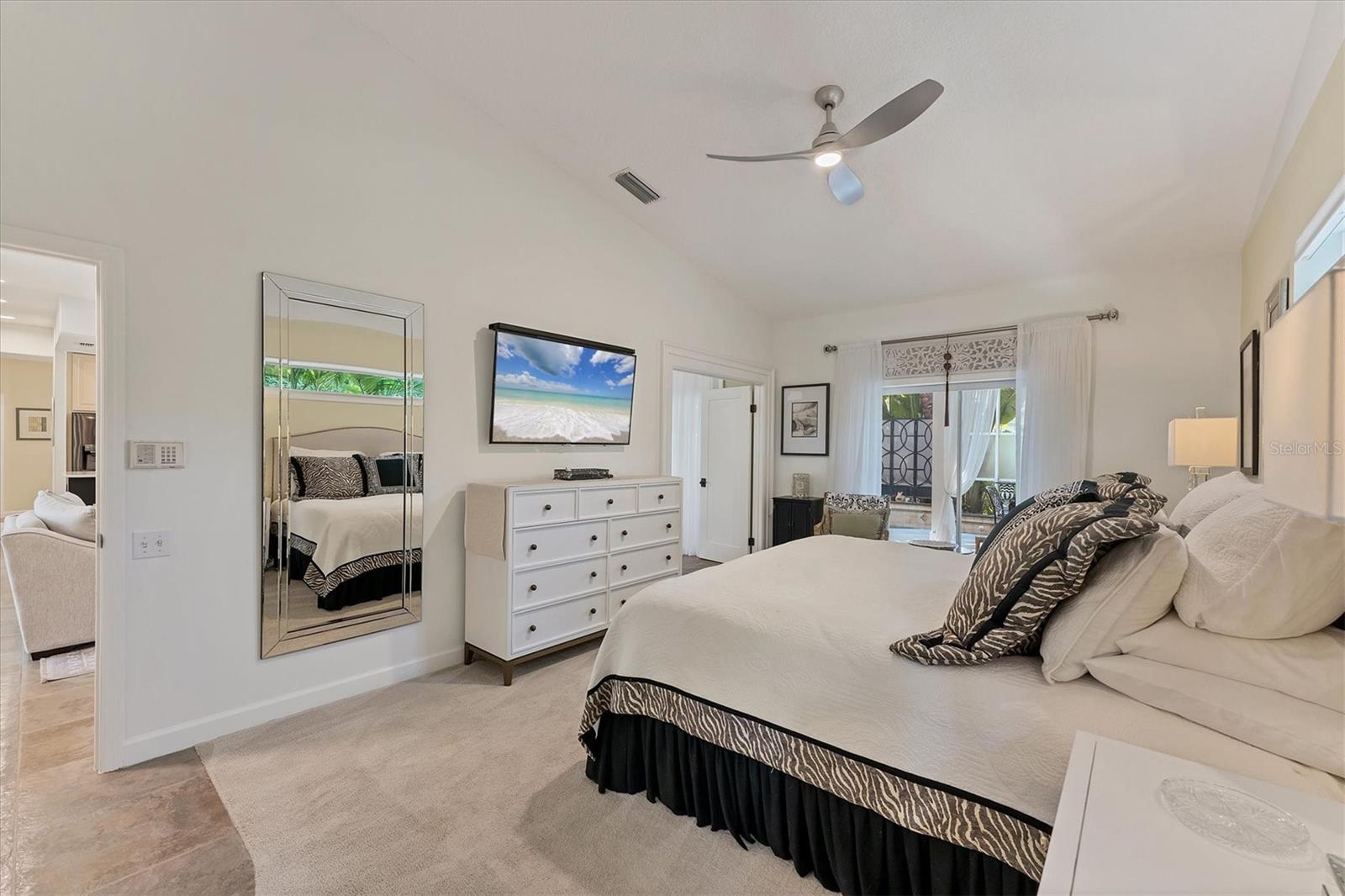 6102 SONESTA CT