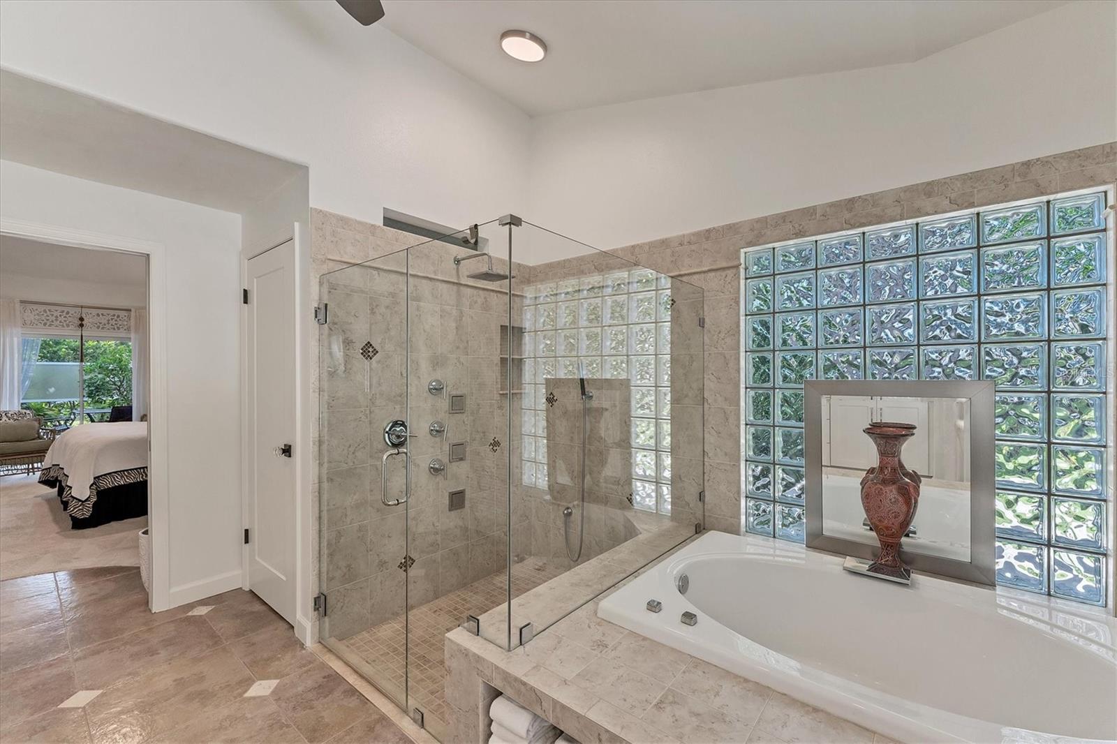 6102 SONESTA CT