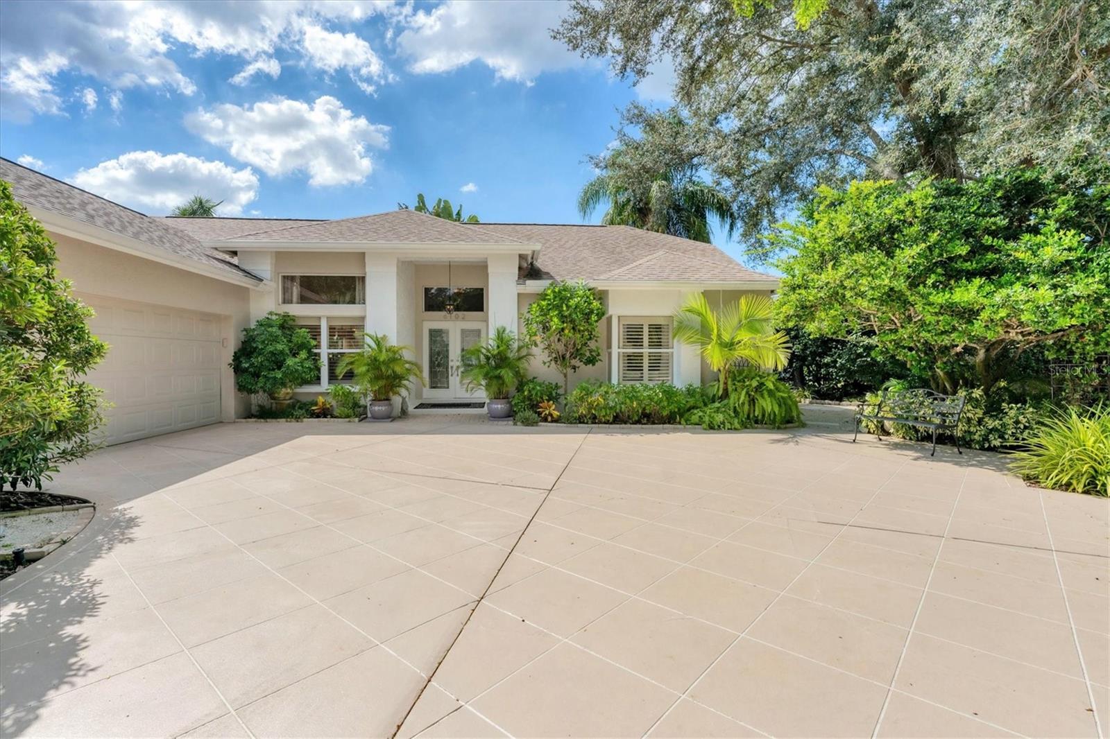 6102 SONESTA CT
