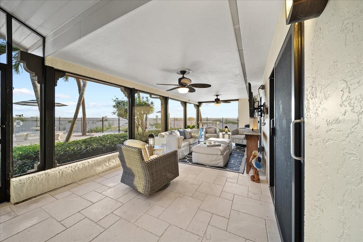 718 GOLDEN BEACH BLVD #1