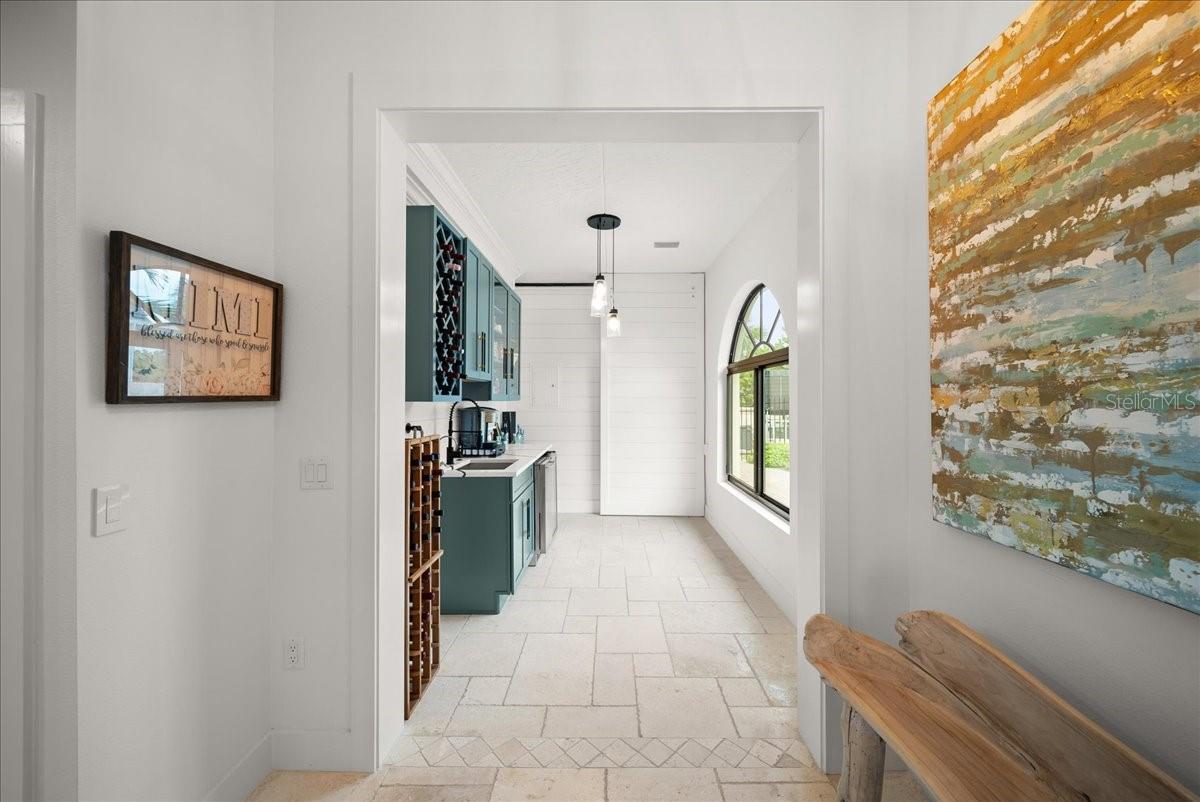 718 GOLDEN BEACH BLVD #1