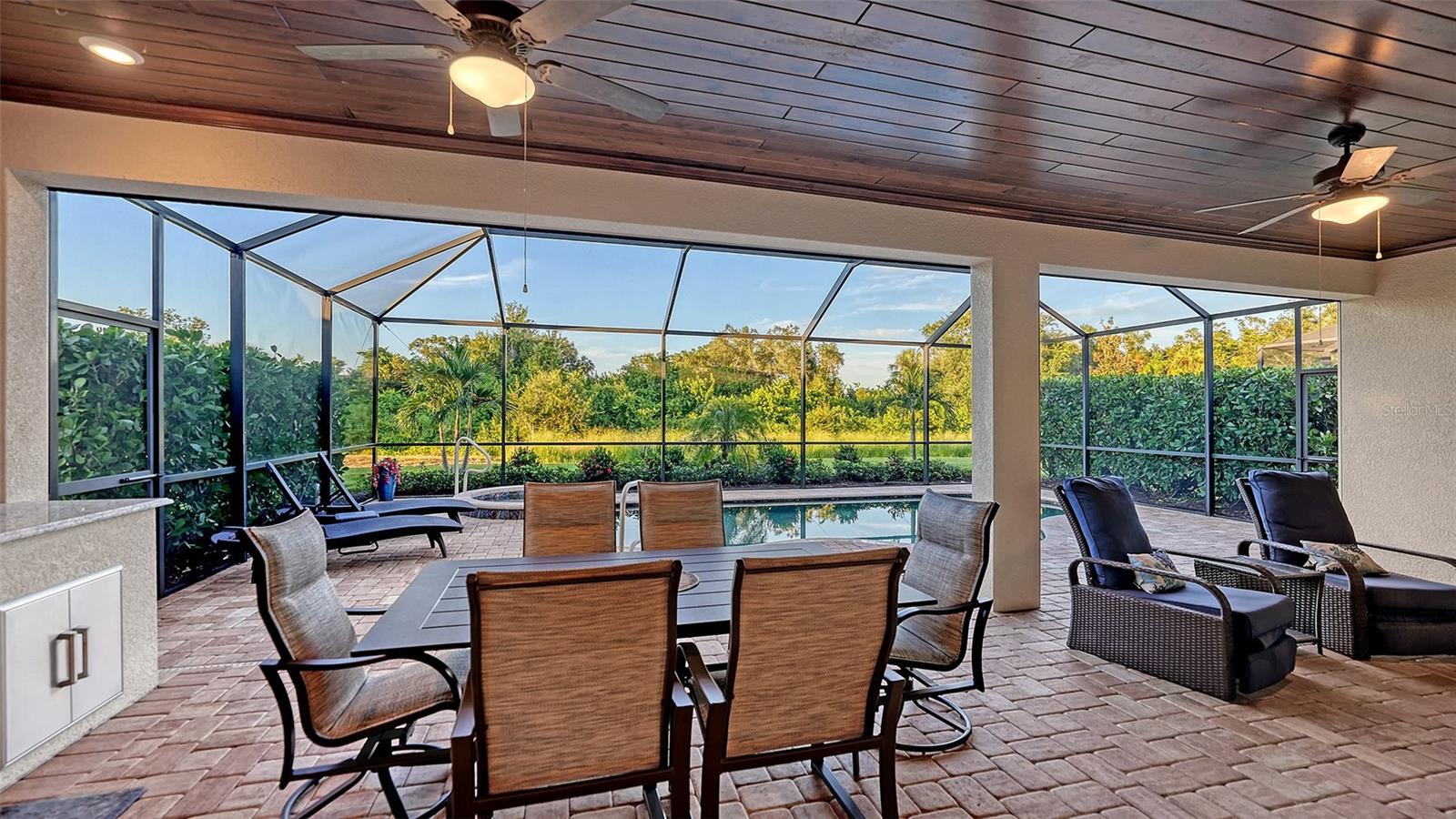 17609 HICKOK BELT LOOP