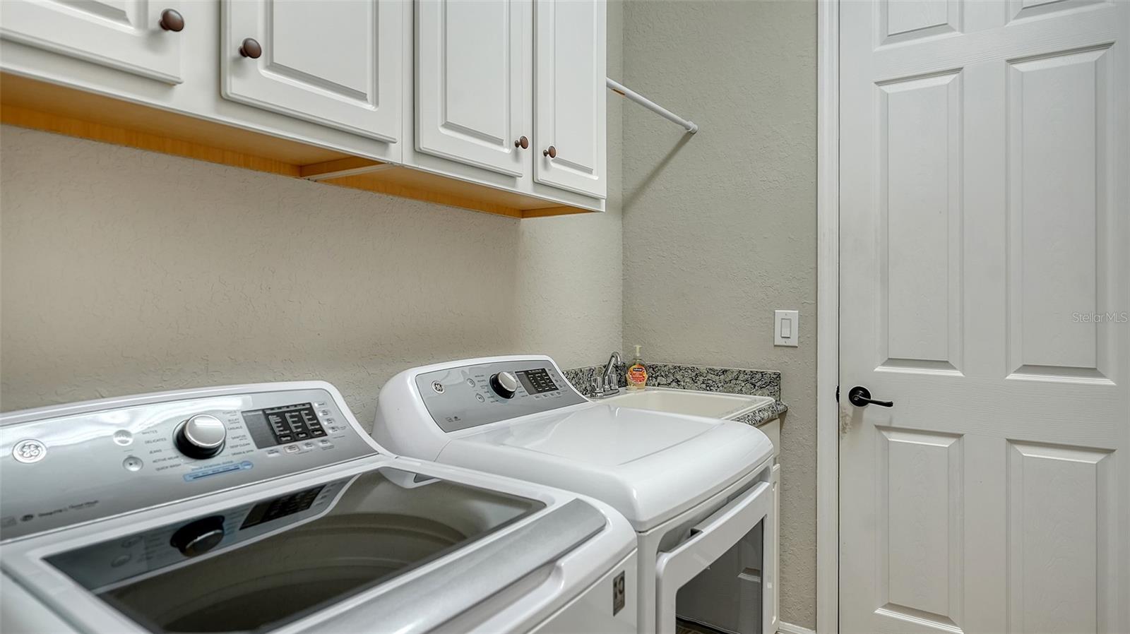 17609 HICKOK BELT LOOP