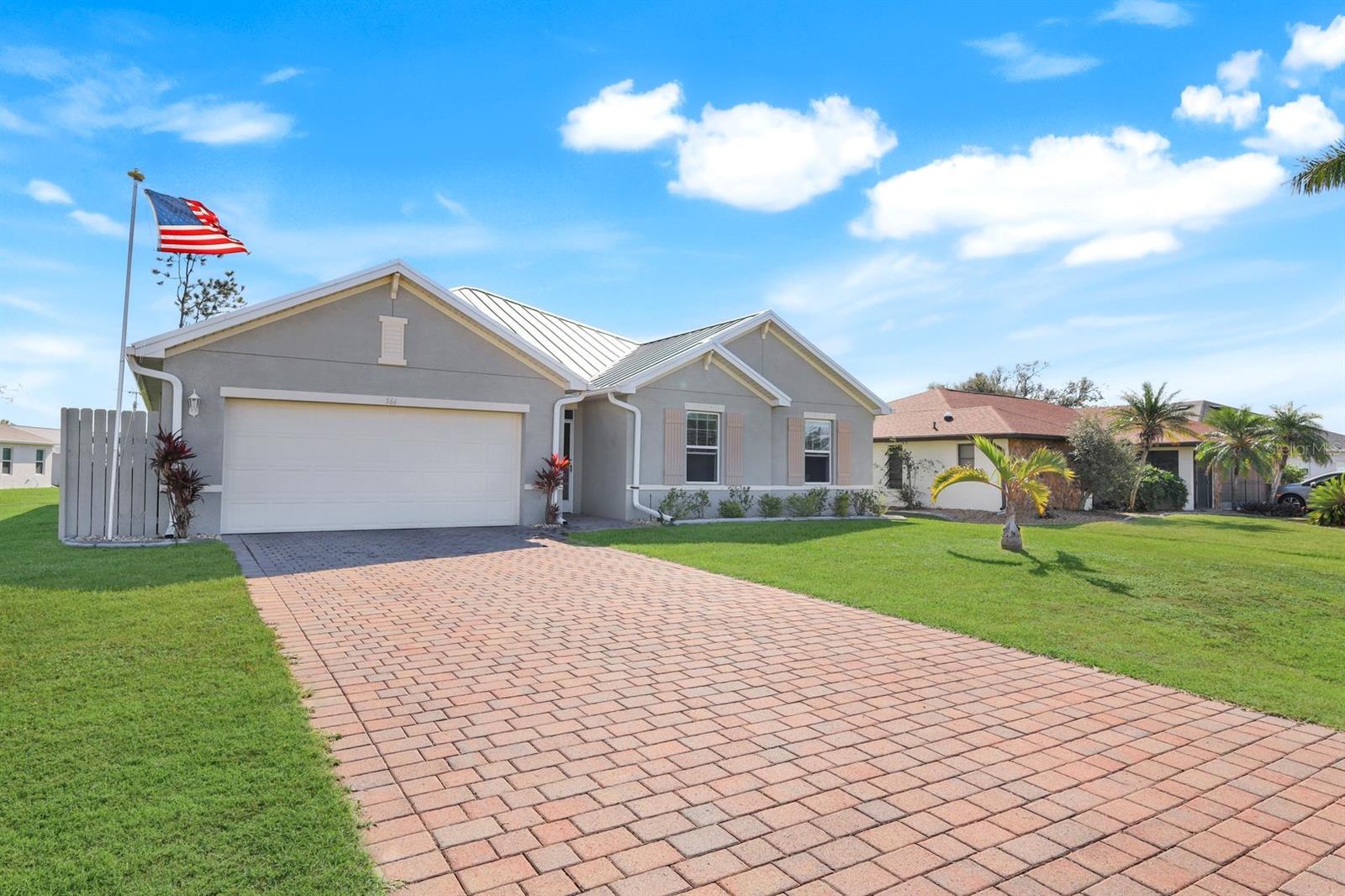 566 CORRIENTES CIR