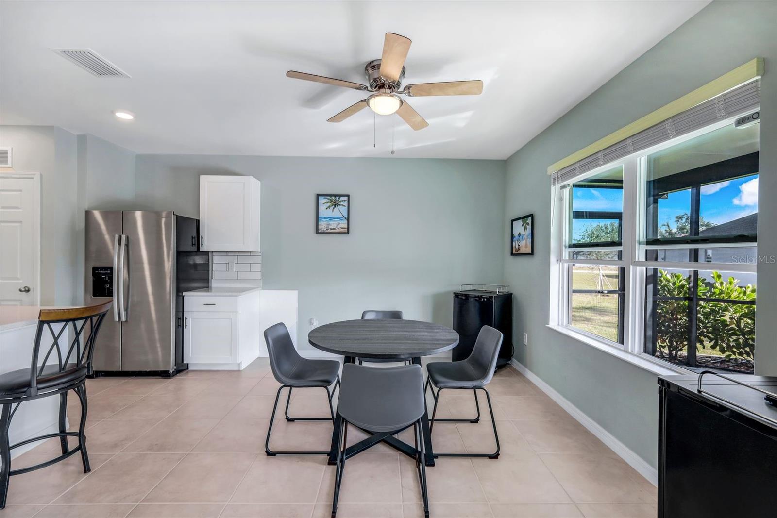 566 CORRIENTES CIR