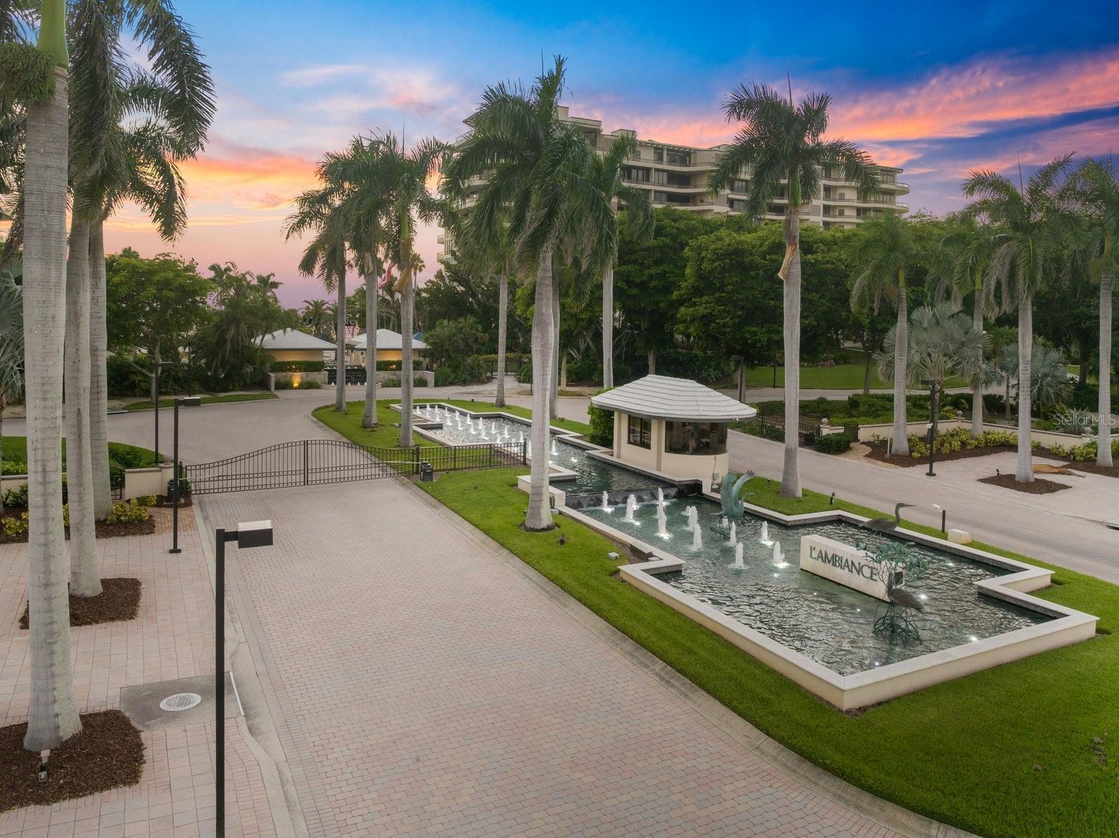 415 L AMBIANCE DR #C403