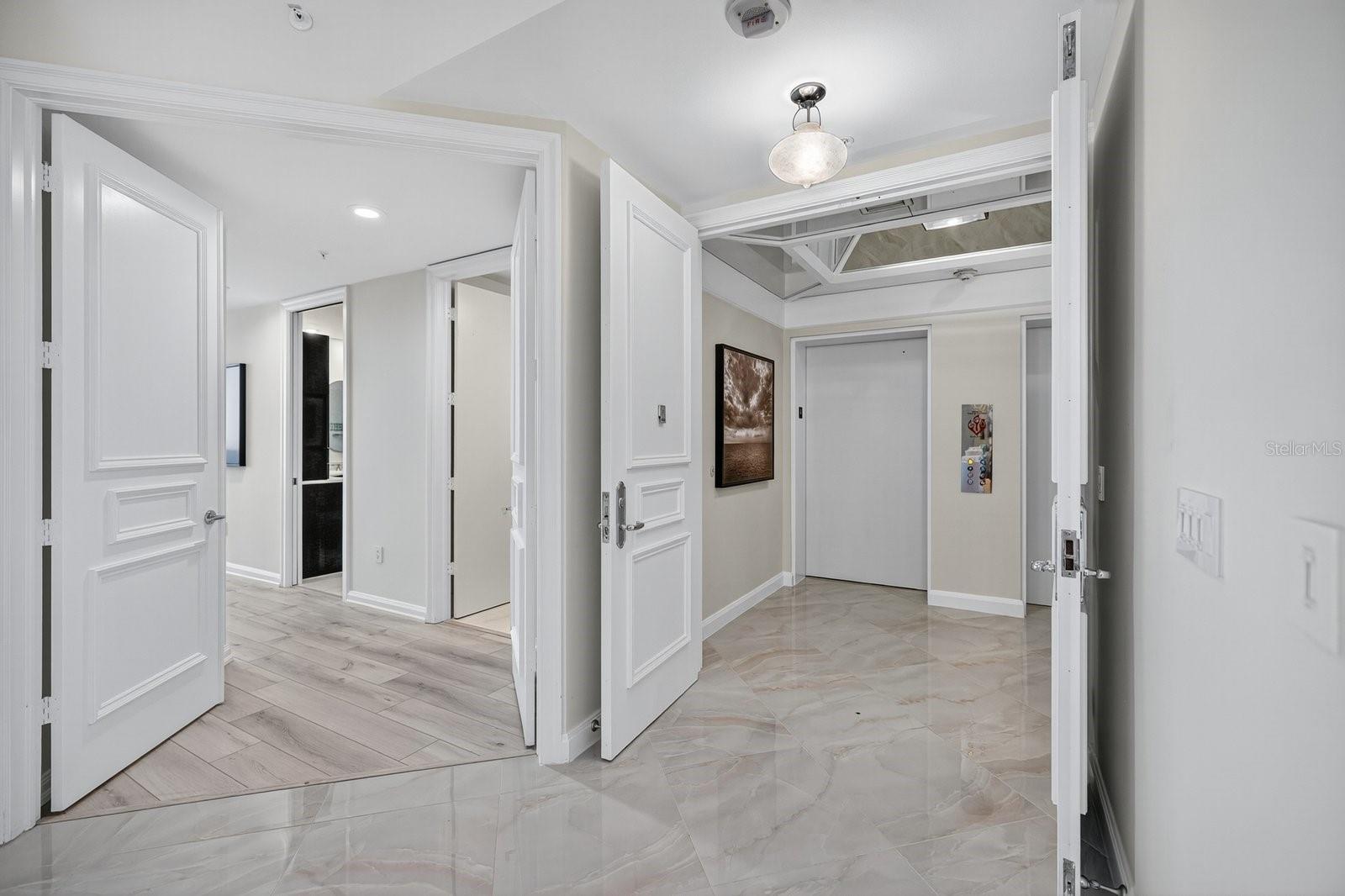 415 L AMBIANCE DR #C403