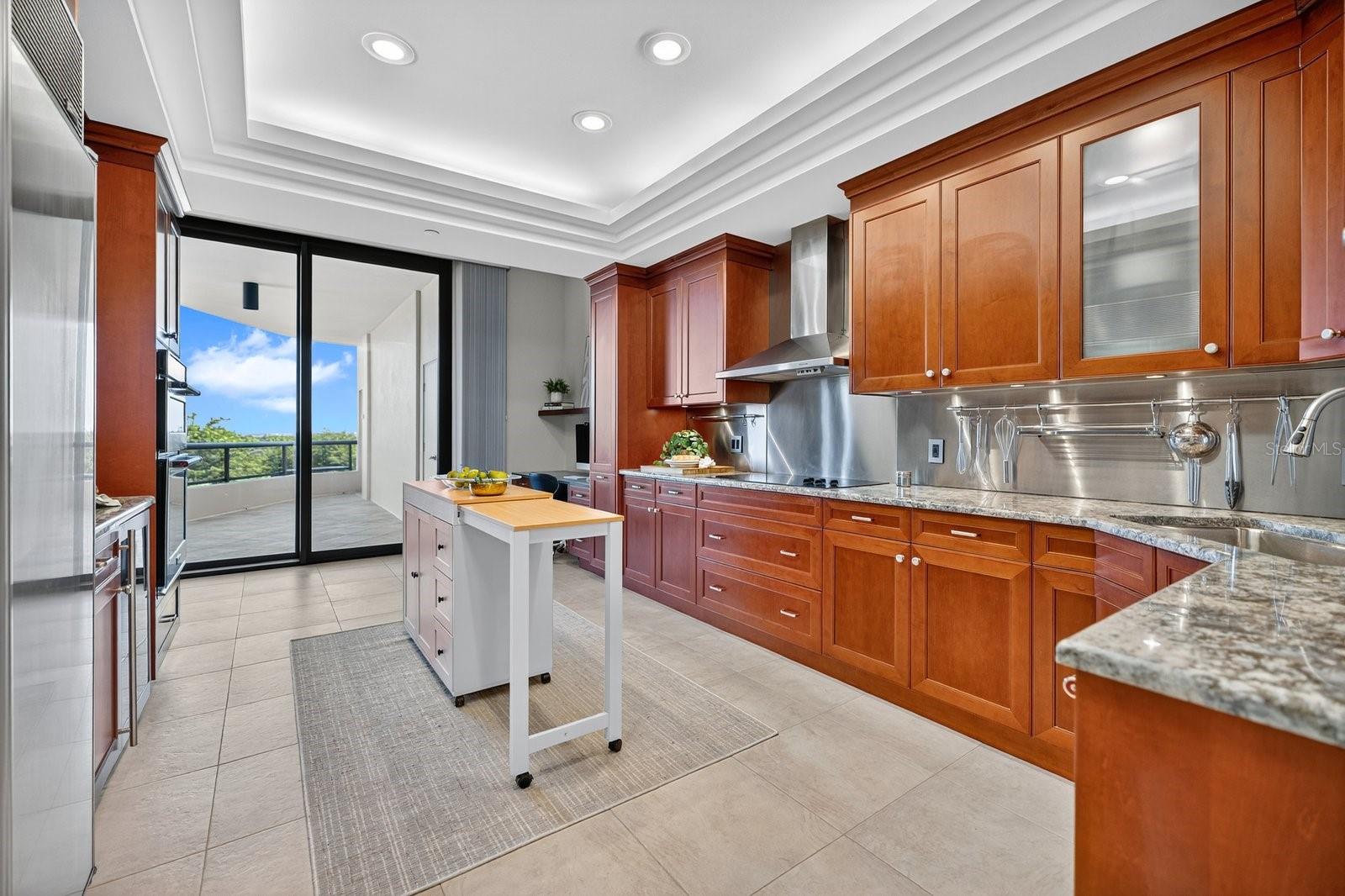 415 L AMBIANCE DR #C403