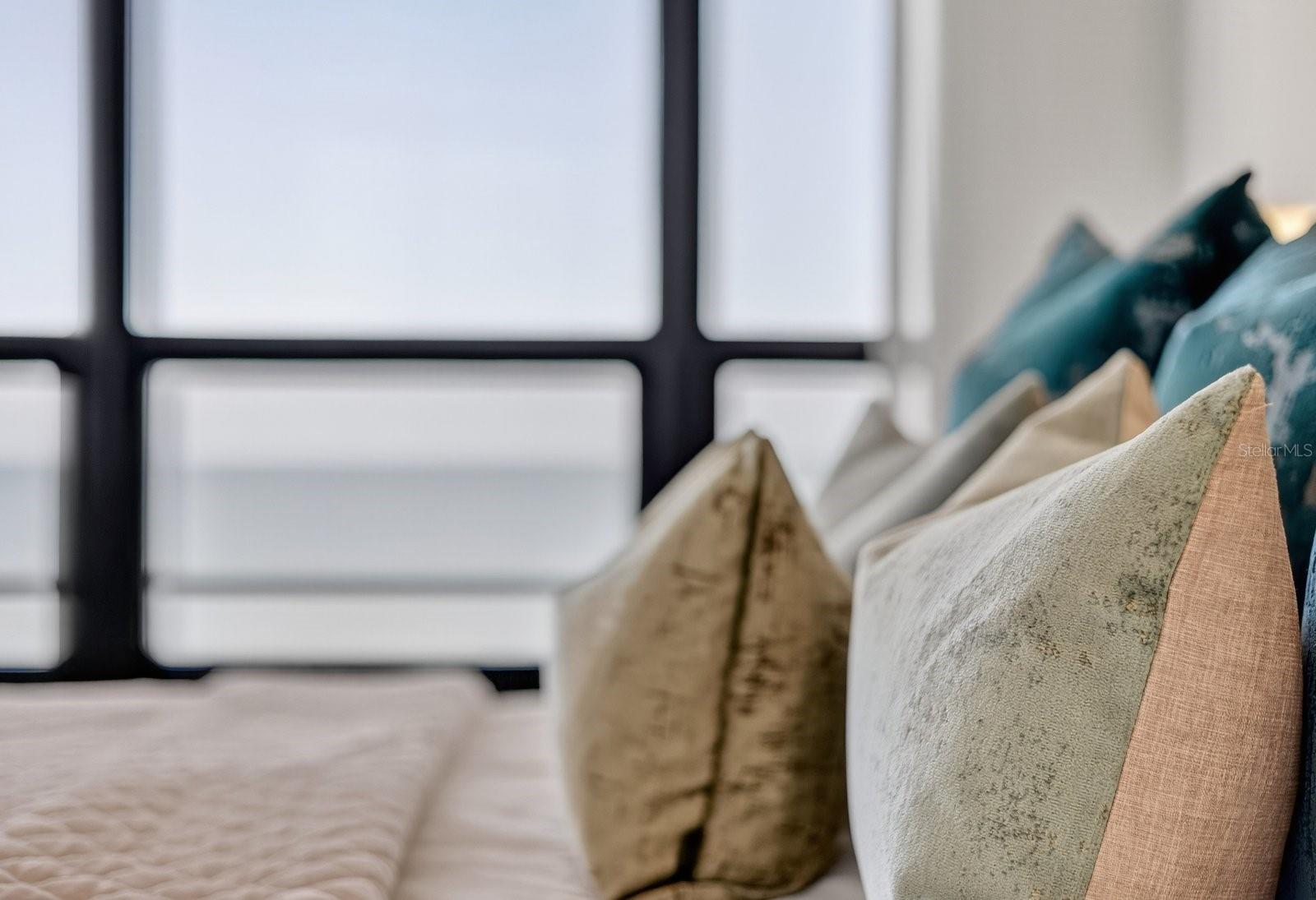 415 L AMBIANCE DR #C403