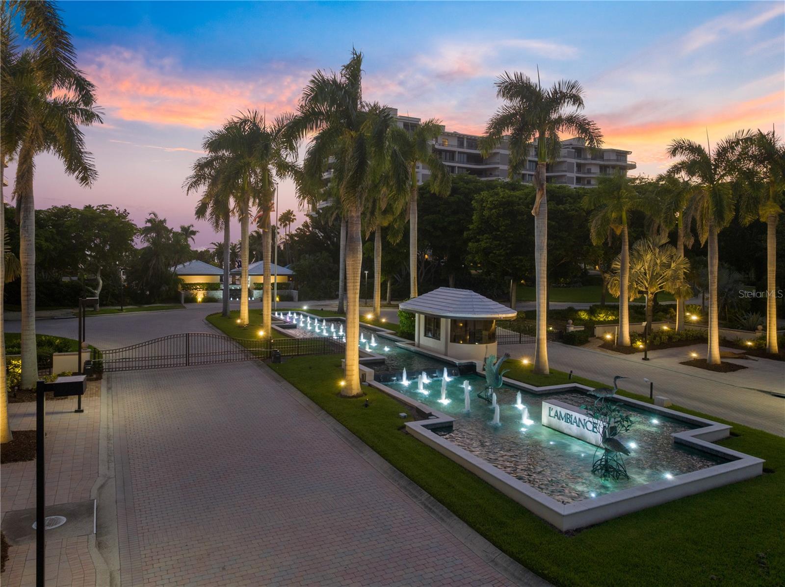 415 L AMBIANCE DR #C403