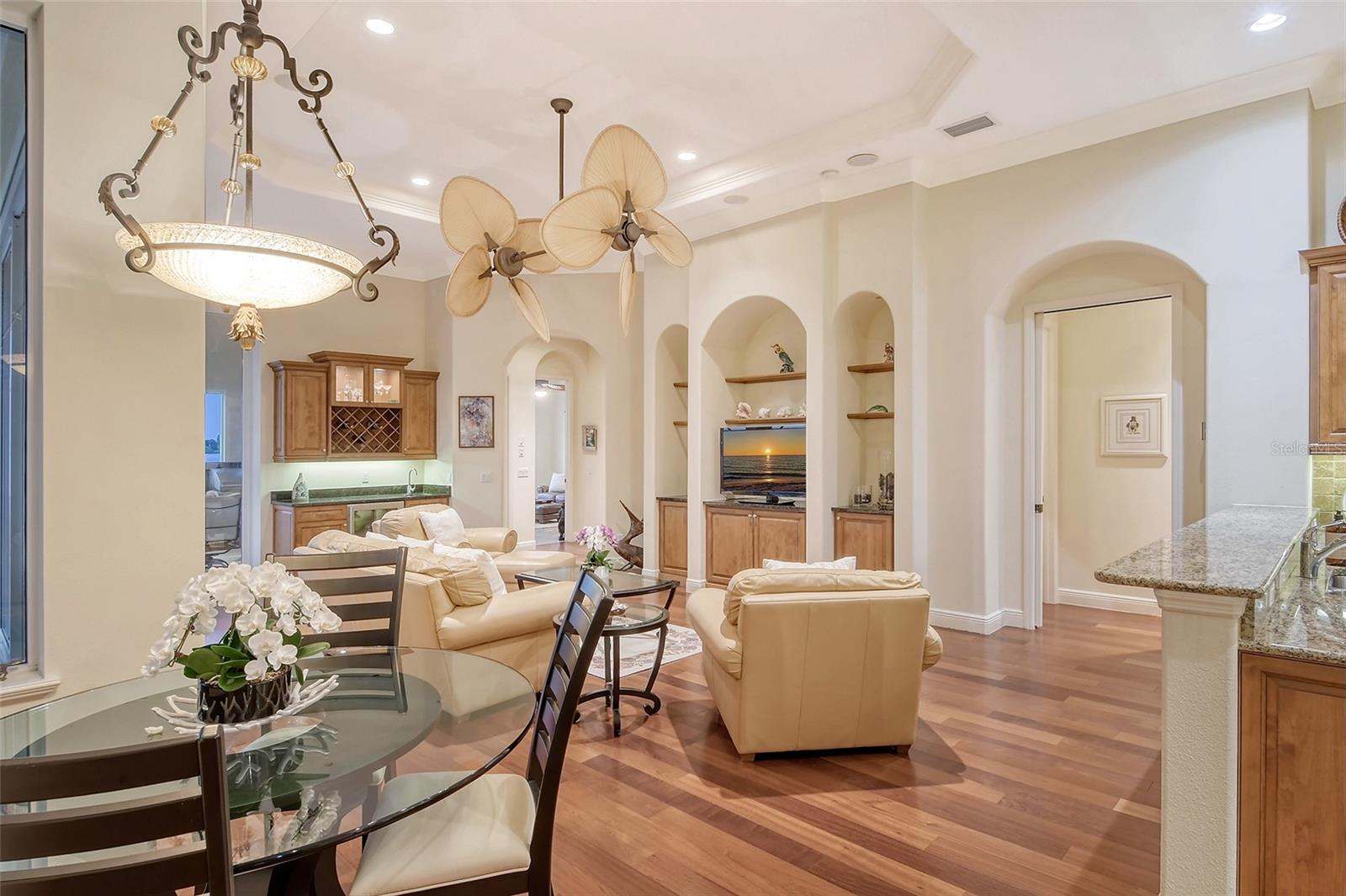 811 RIVIERA DUNES WAY