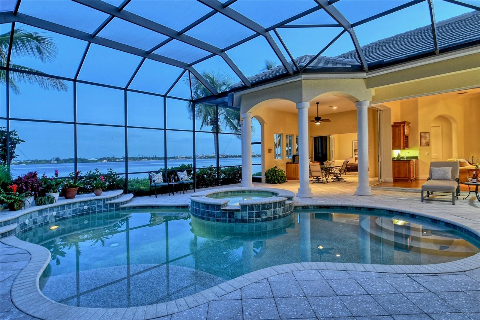 811 RIVIERA DUNES WAY