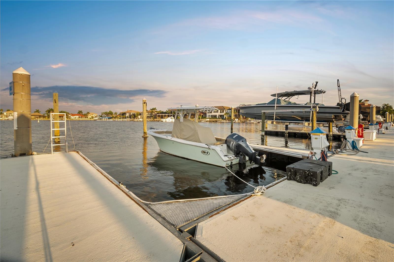 811 RIVIERA DUNES WAY