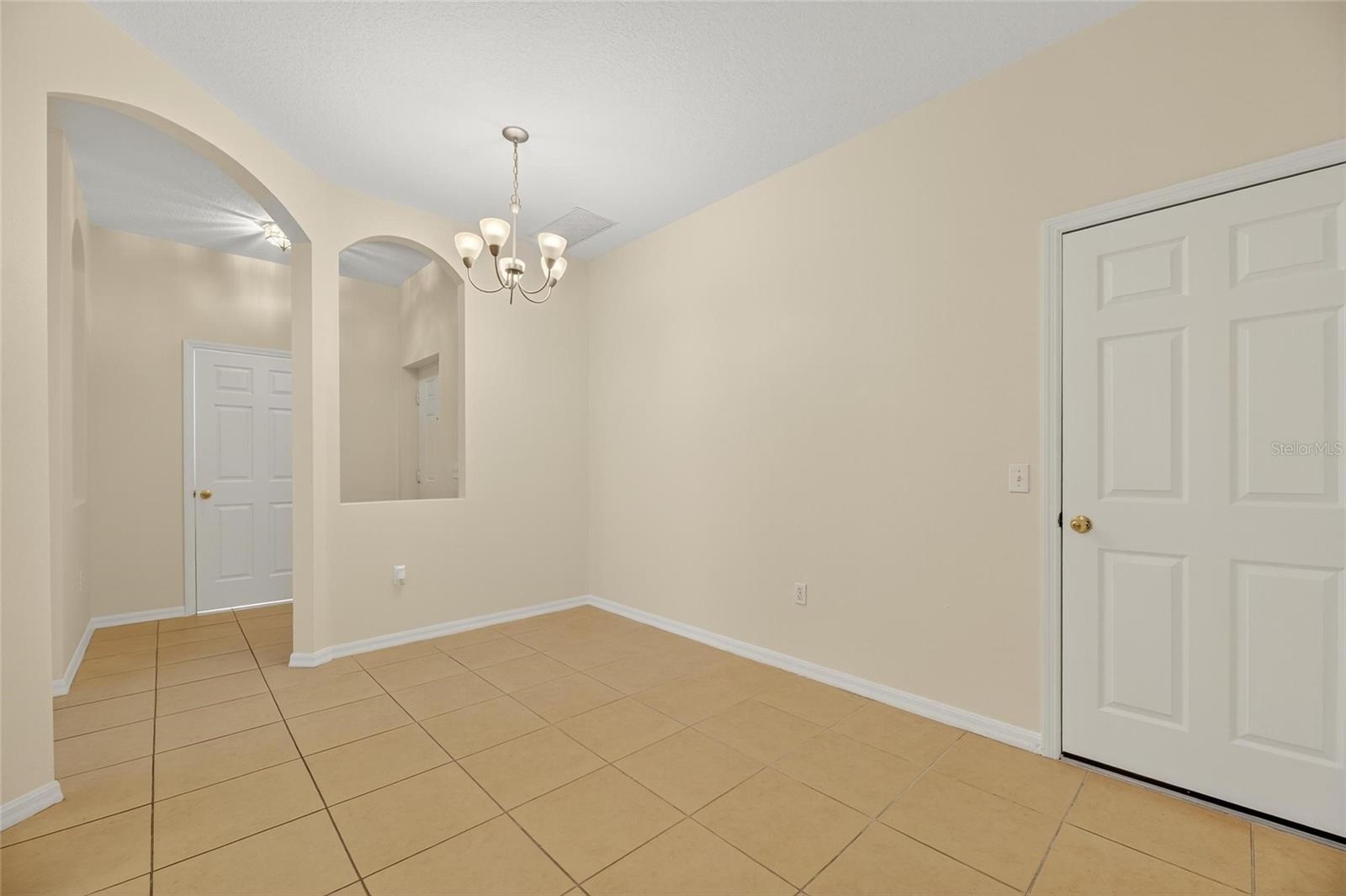 6418 ROSEFINCH CT #103