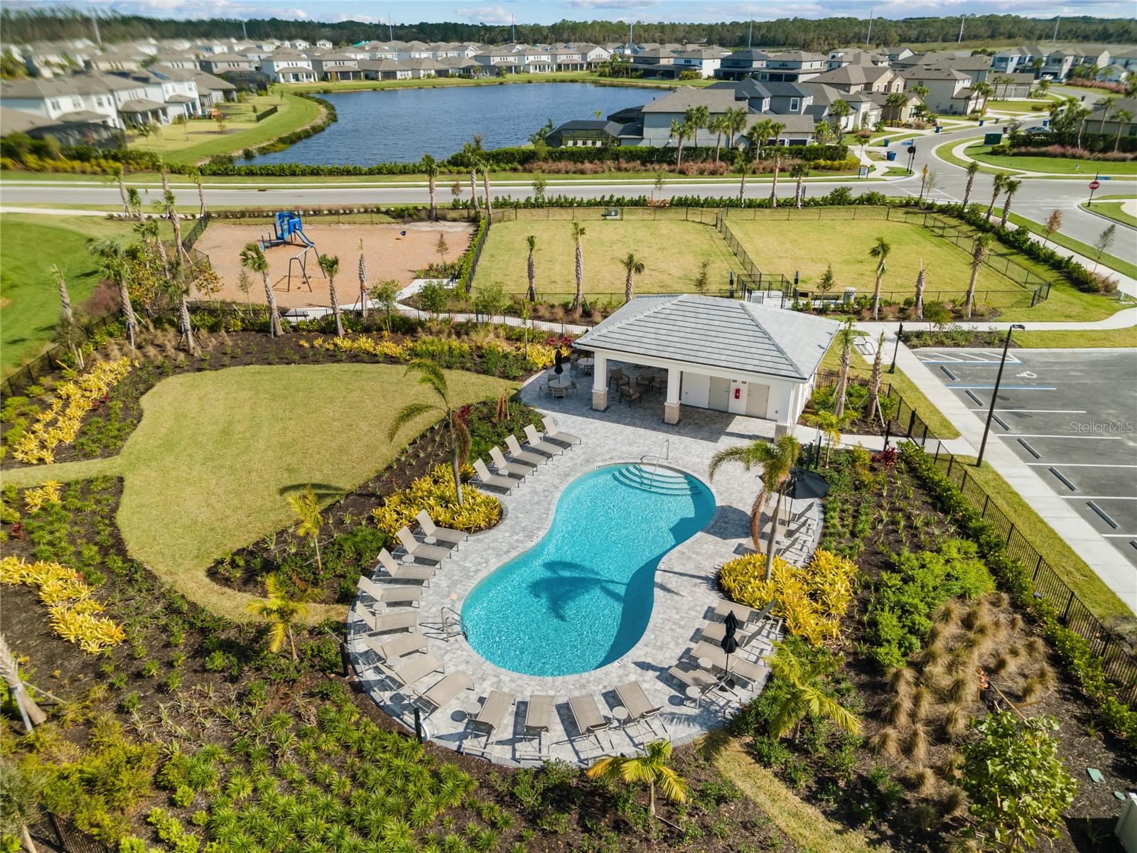 9048 TEQUILA SUNRISE DR