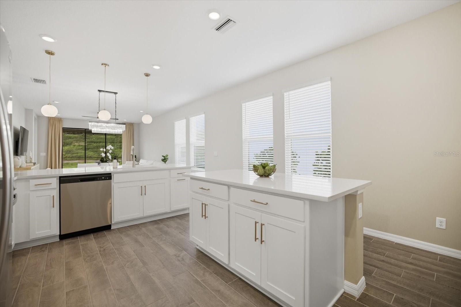 6258 GRANDVIEW HILL CT
