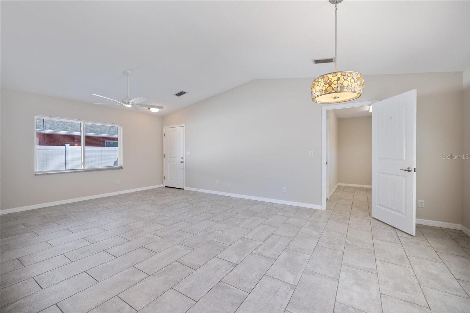 163 PENNSYLVANIA AVE