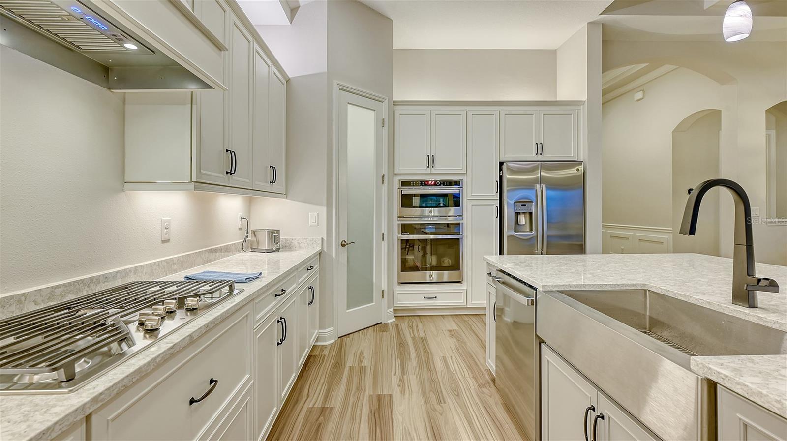 17811 ROOST PL