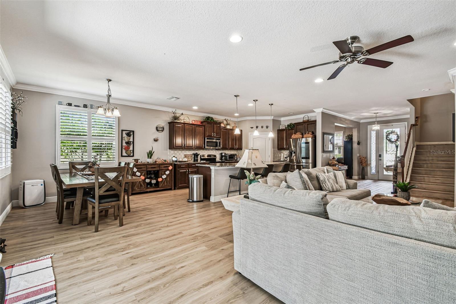 3006 ORIOLE DR