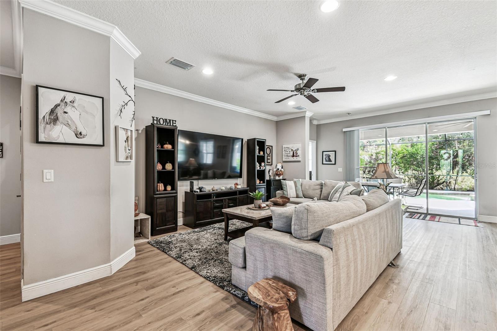 3006 ORIOLE DR