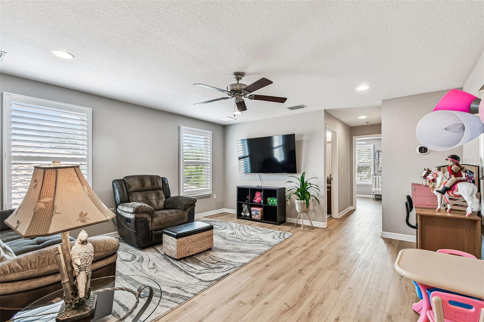 3006 ORIOLE DR