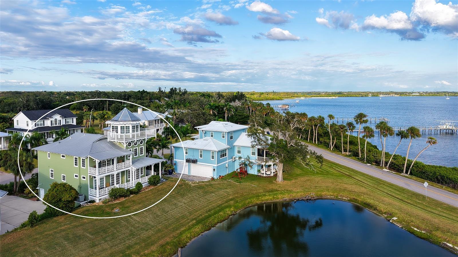 31 ISLAND CT