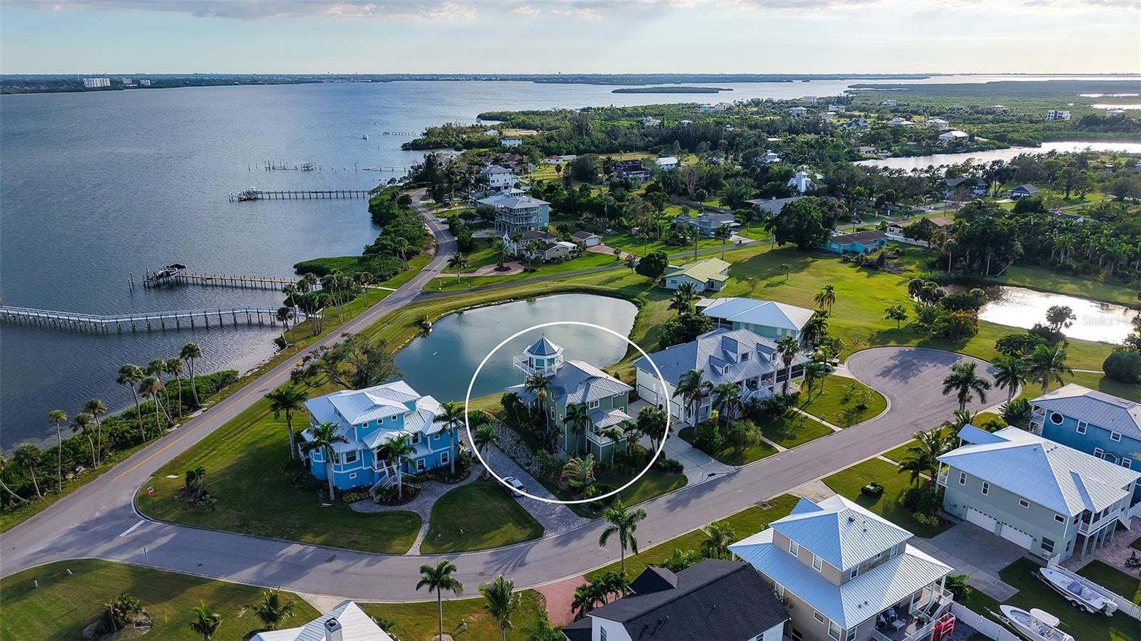 31 ISLAND CT