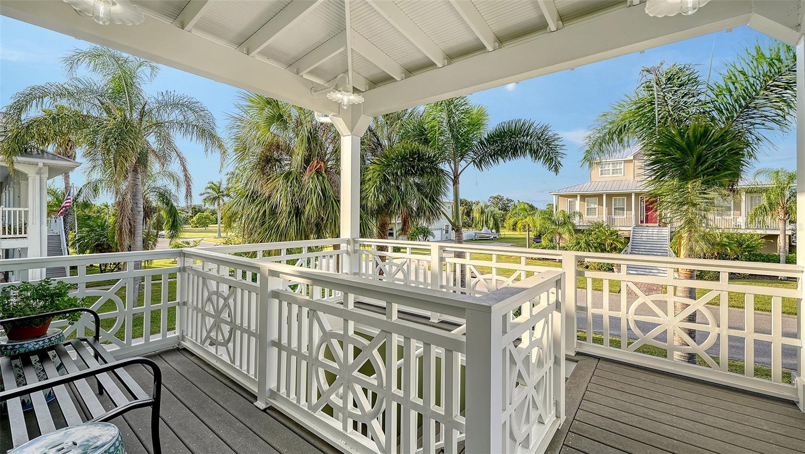 31 ISLAND CT