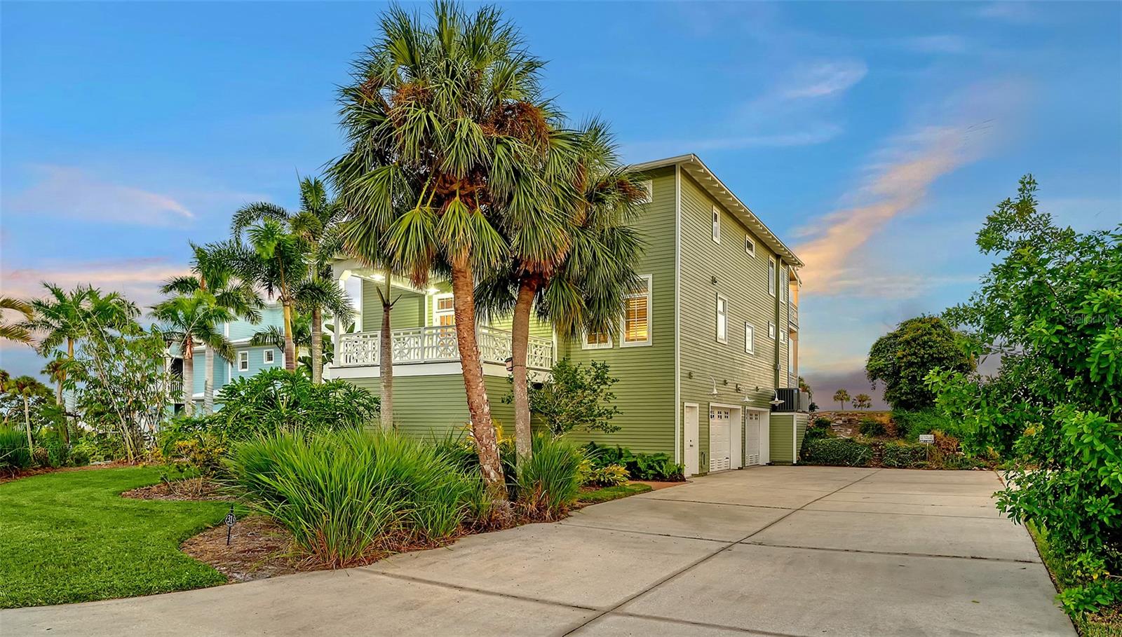 31 ISLAND CT