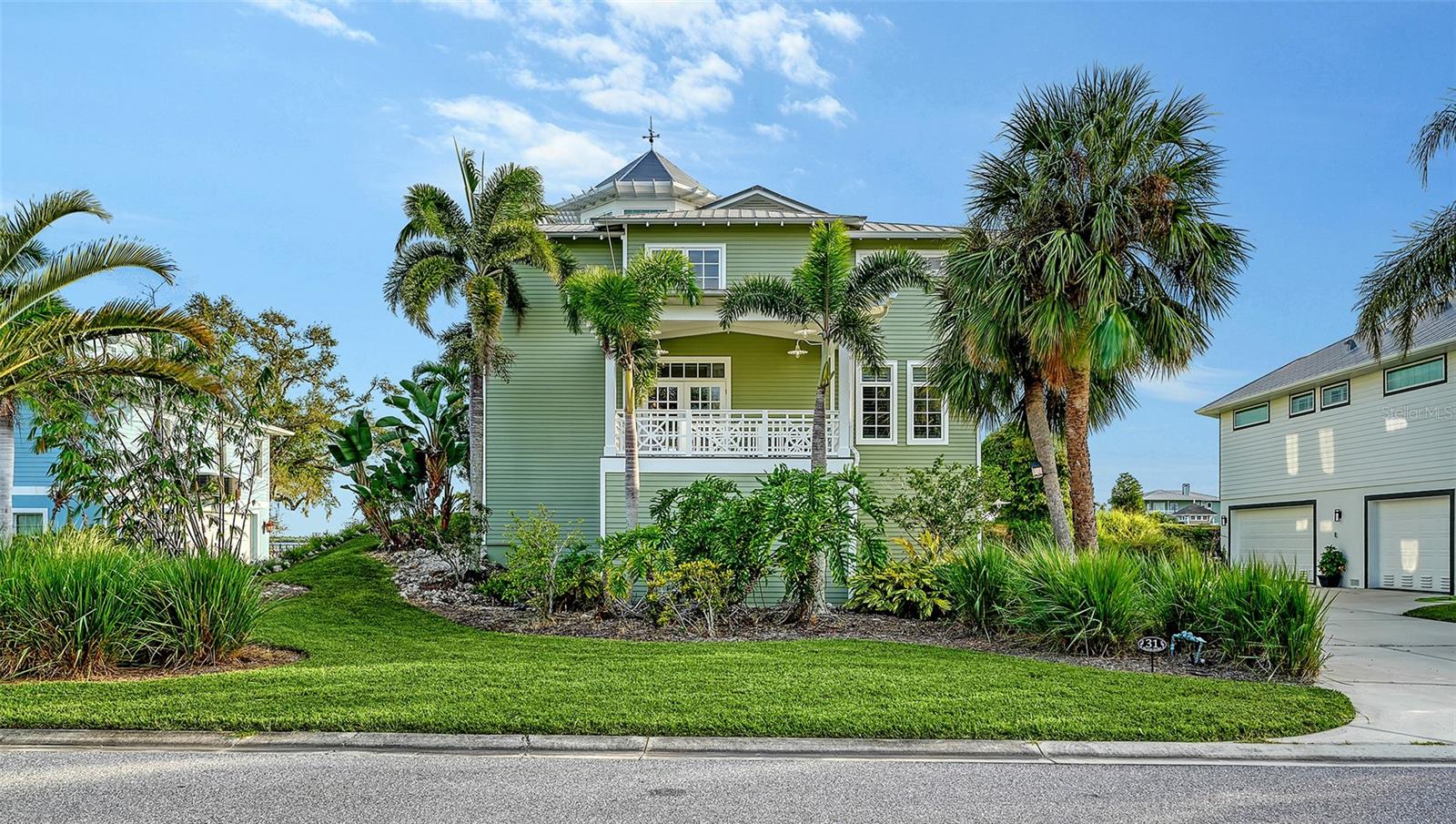31 ISLAND CT
