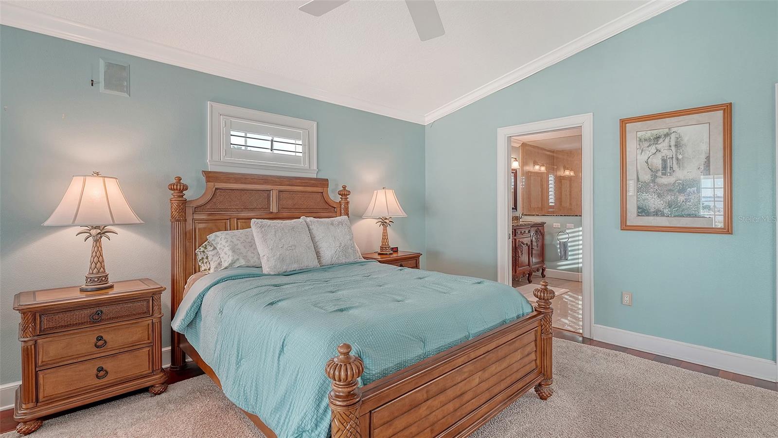 31 ISLAND CT