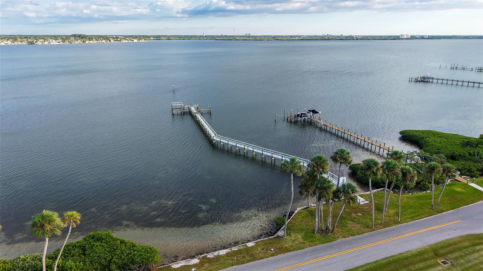 31 ISLAND CT